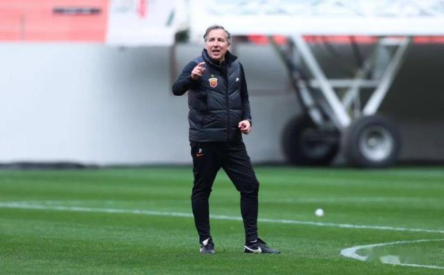 开云体育-海港欲用攻势足球诠释榜首战 哈维尔：此仗就要3分