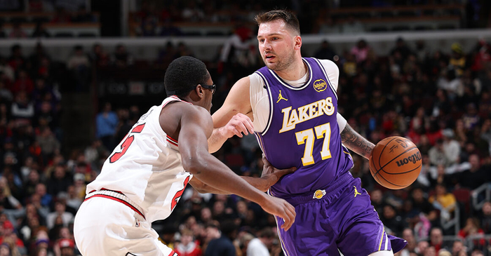 开云体育-东契奇46+7+11詹姆斯24+5 湖人客场轻取公牛|洛杉矶湖人队|芝加哥公牛队|八村塁|尼古拉-武切维奇|卢卡-东契奇_新浪体育_新浪新闻